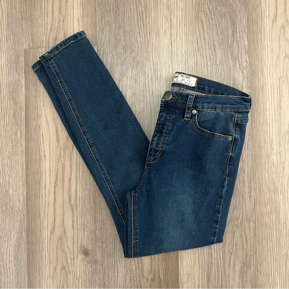 Free People Classic Blue Skinny Jeans Size W27